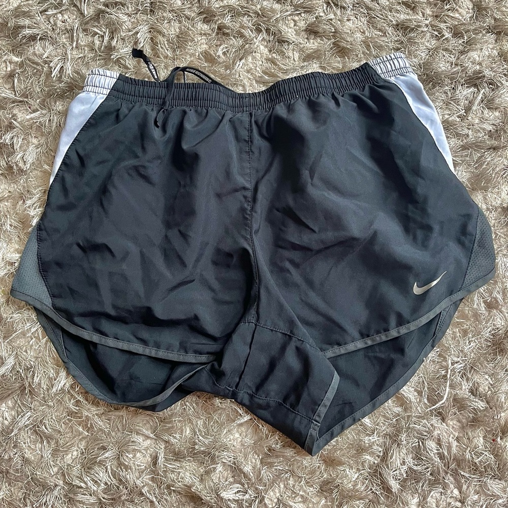 nike women’s small running shorts